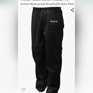 NWT Small women's pro action frogg toggs 🐸 have some adventures😁